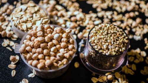 TOP 10 FOODS THAT CAUSE GAS Whole grains